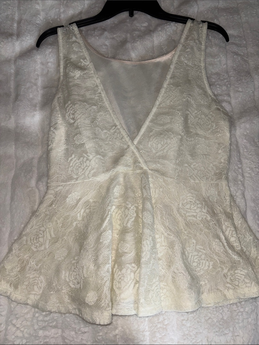 Women's Floral Lace Peplum Top - Cream